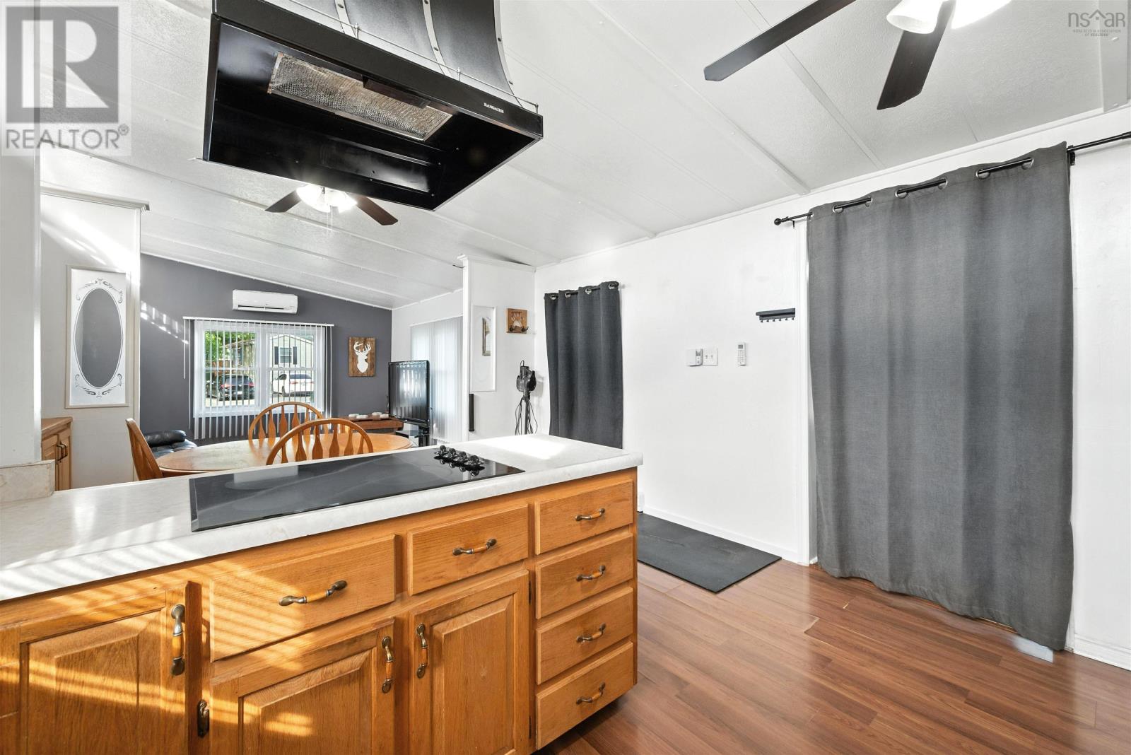 Property 2 of 30 of 32 Champlain Avenue