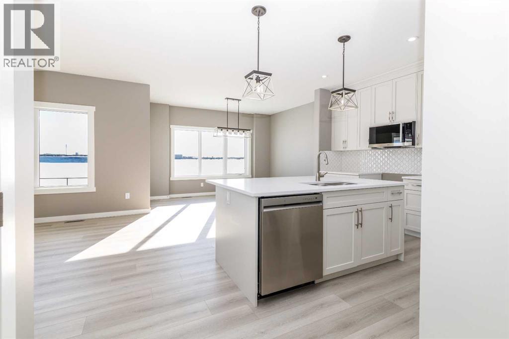 Single Family House for Sale in  Everson Close Evergreen Red Deer 