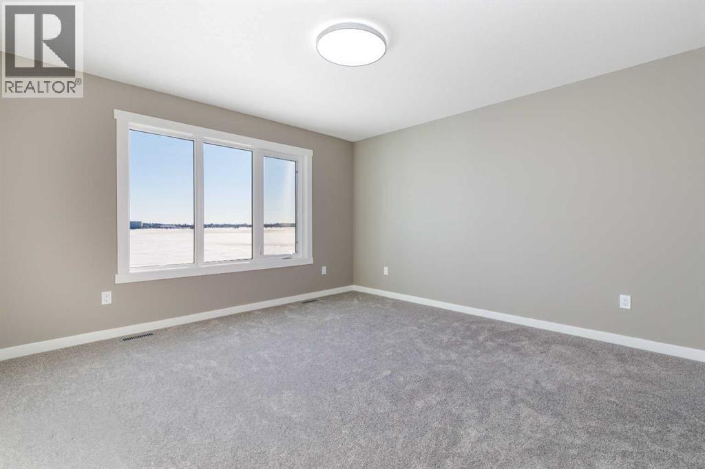 Single Family House for Sale in  Everson Close Evergreen Red Deer 