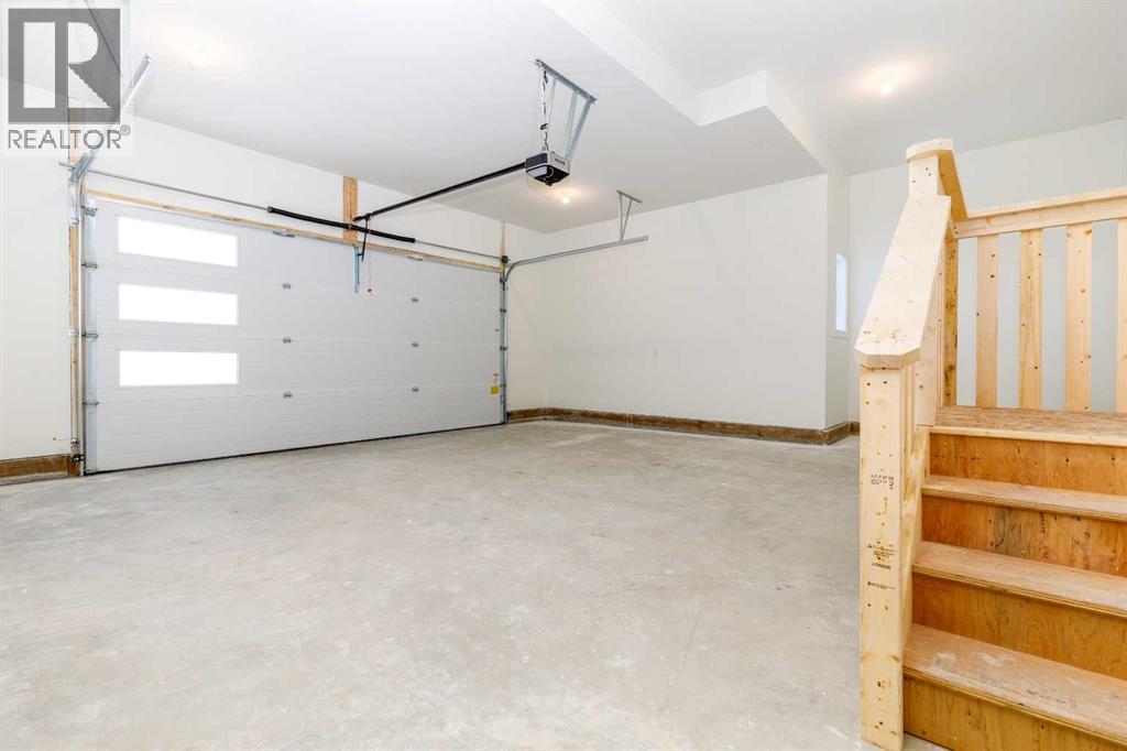 Single Family House for Sale in  Everson Close Evergreen Red Deer 