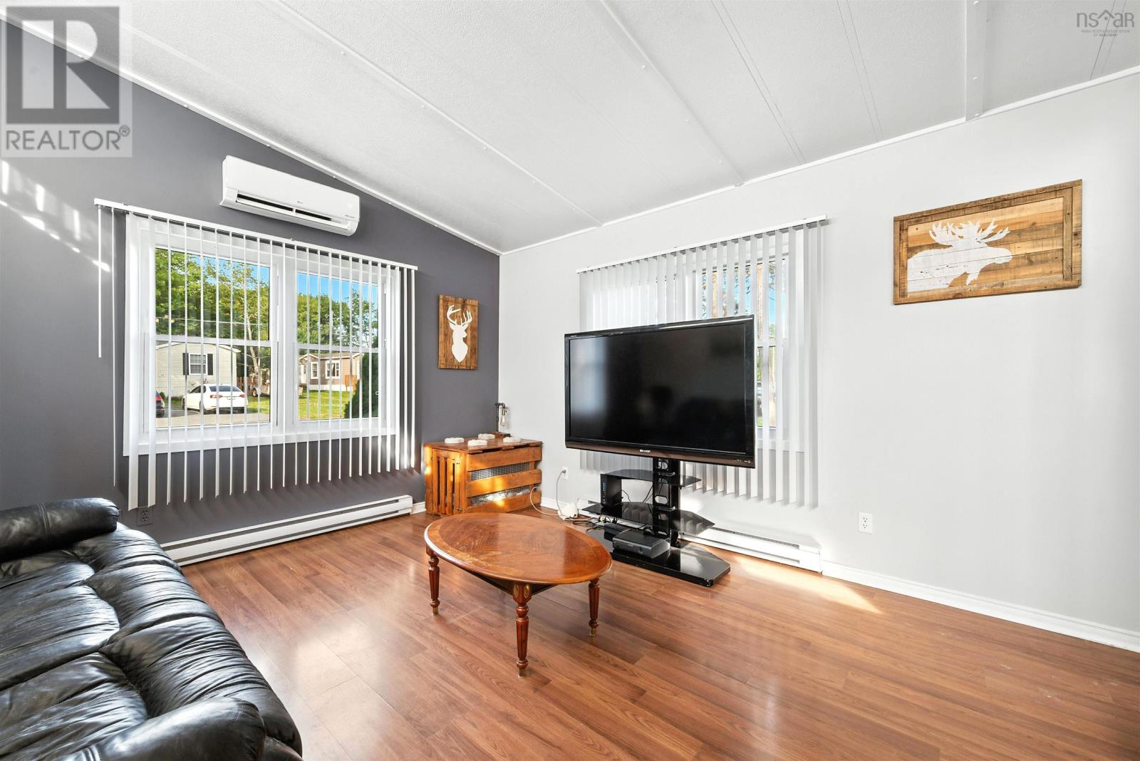 Property 24 of 30 of 32 Champlain Avenue