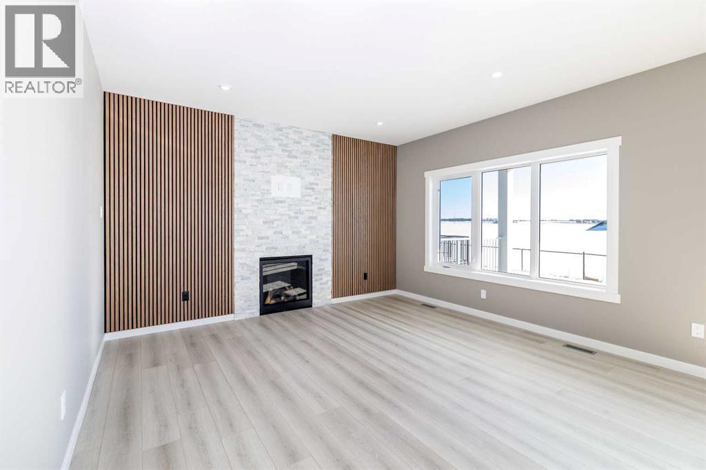 Single Family House for Sale in  Everson Close Evergreen Red Deer 