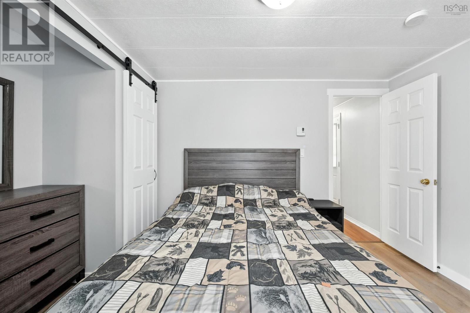 Property 28 of 30 of 32 Champlain Avenue