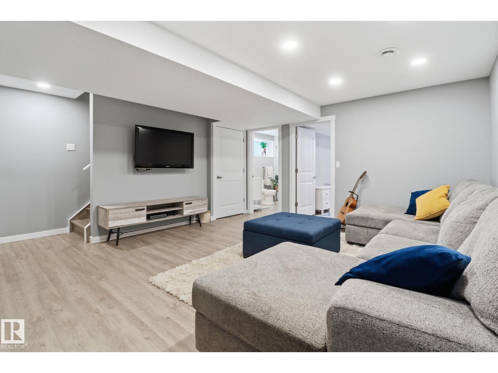 430 WATT BV SW, Edmonton