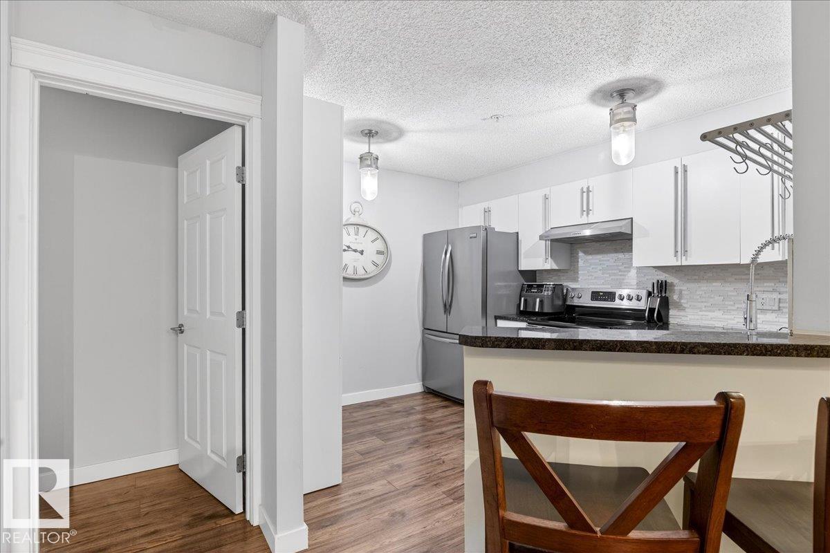 #307 11716 100 AV NW, Edmonton