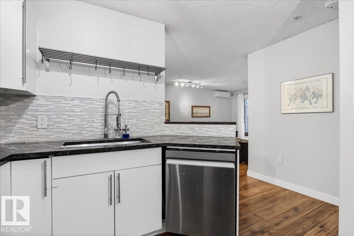 #307 11716 100 AV NW, Edmonton