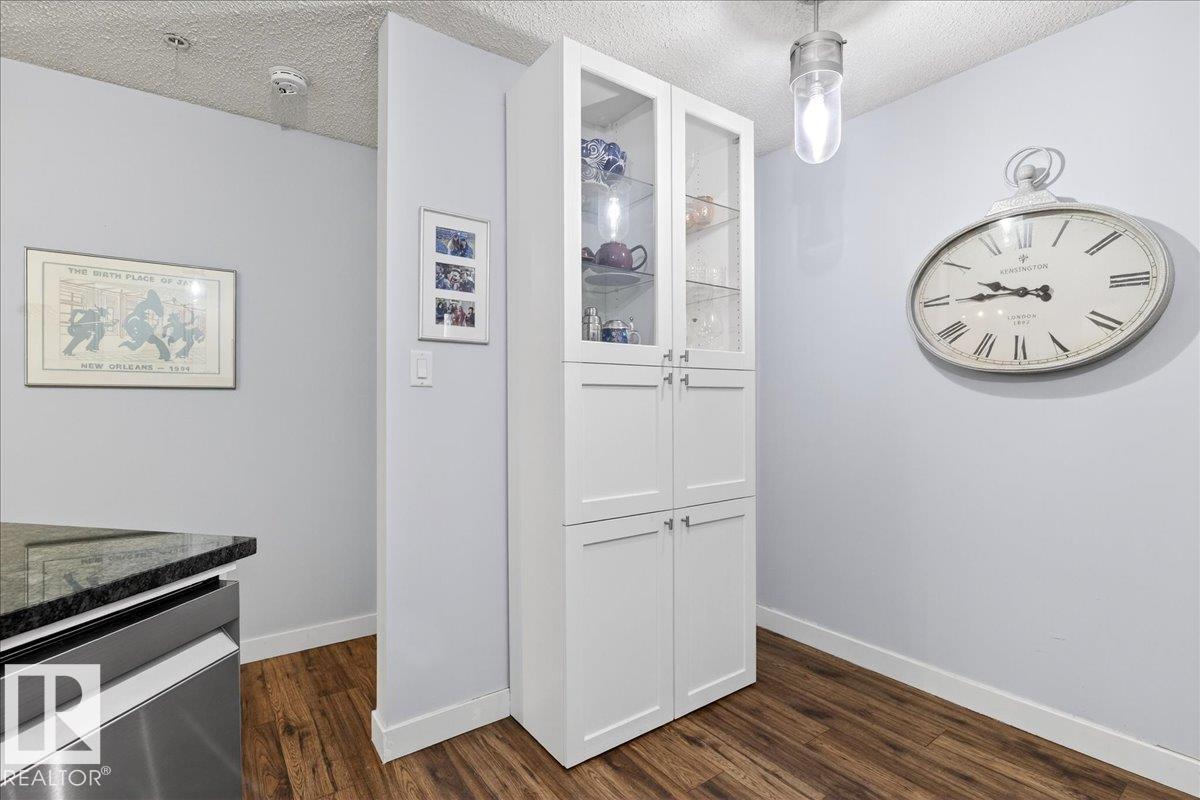 #307 11716 100 AV NW, Edmonton