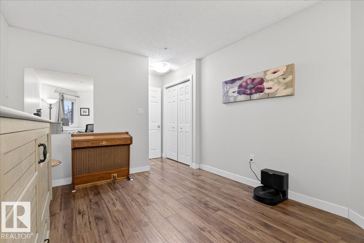 #307 11716 100 AV NW, Edmonton