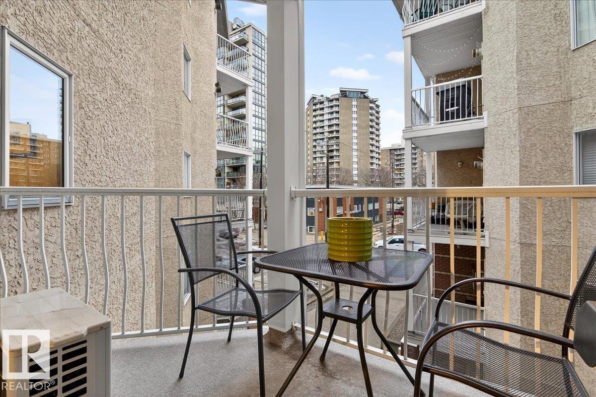 #307 11716 100 AV NW, Edmonton