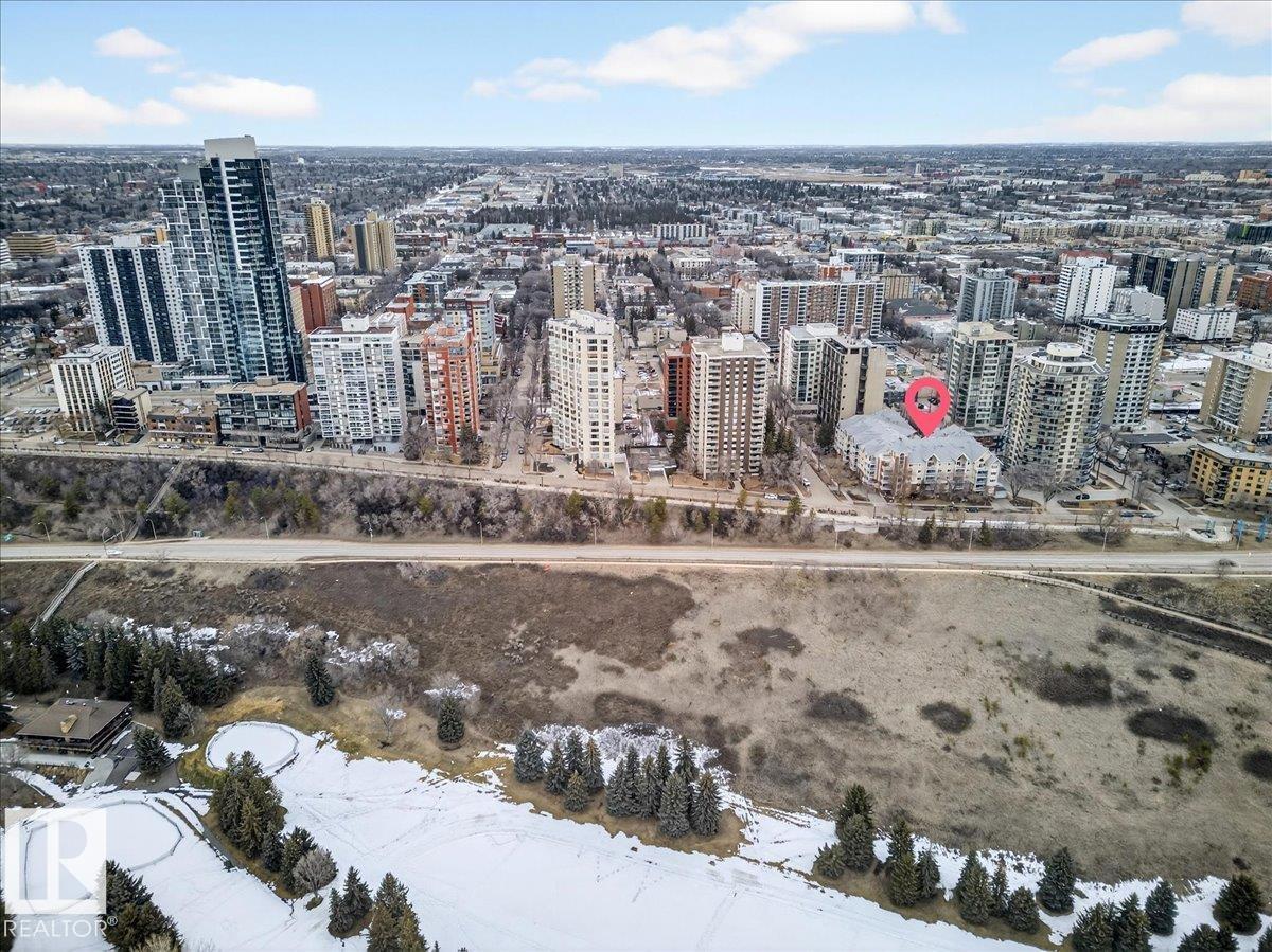 #307 11716 100 AV NW, Edmonton