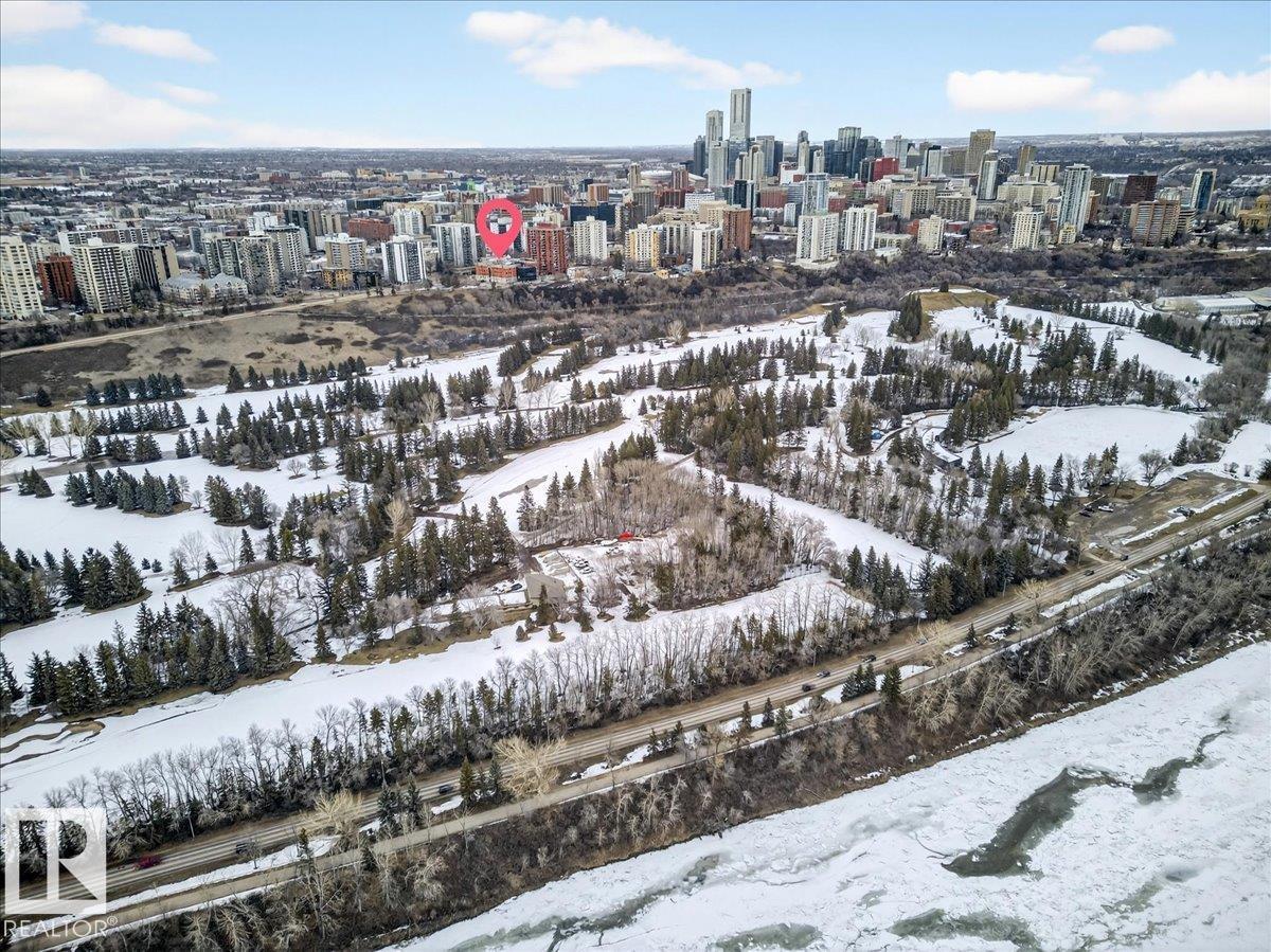 #307 11716 100 AV NW, Edmonton