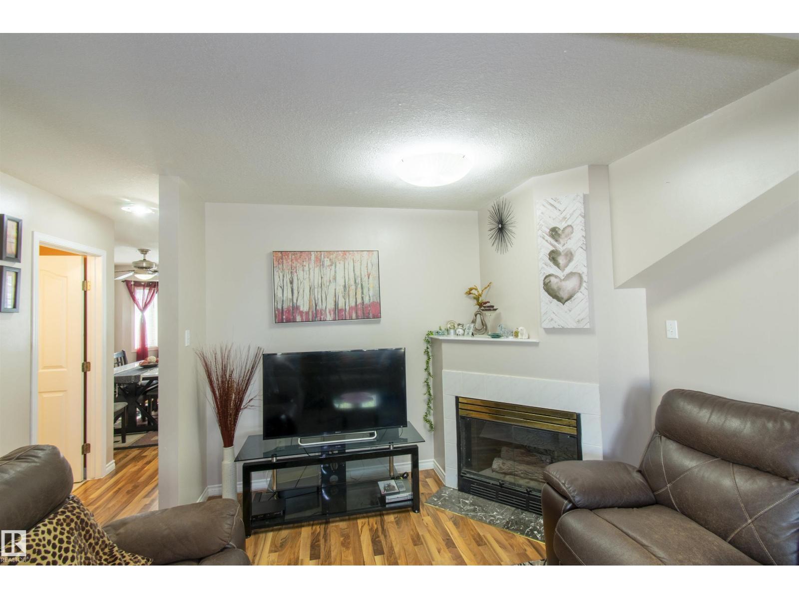 #2 9703 174 ST NW, Edmonton