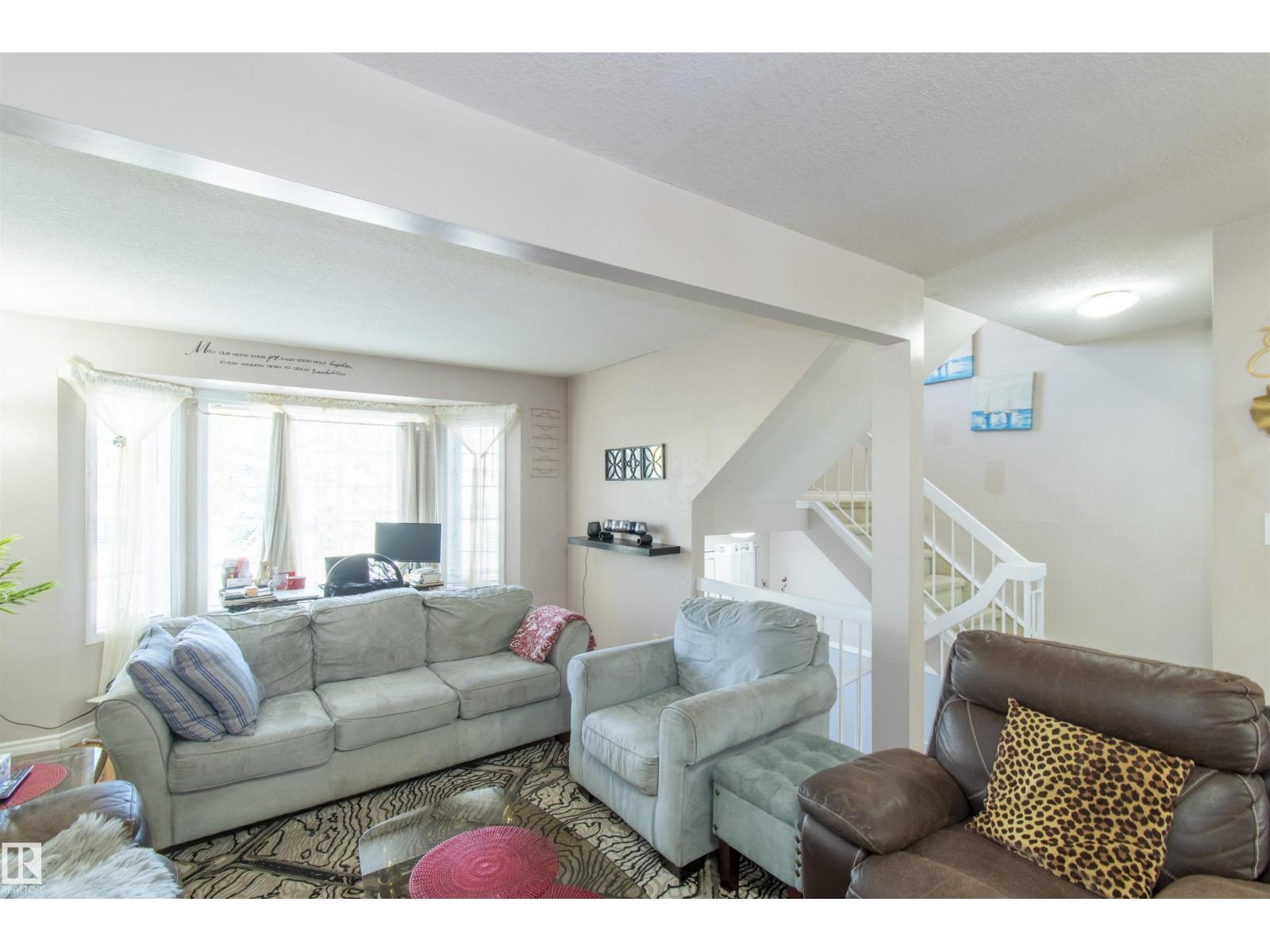 #2 9703 174 ST NW, Edmonton