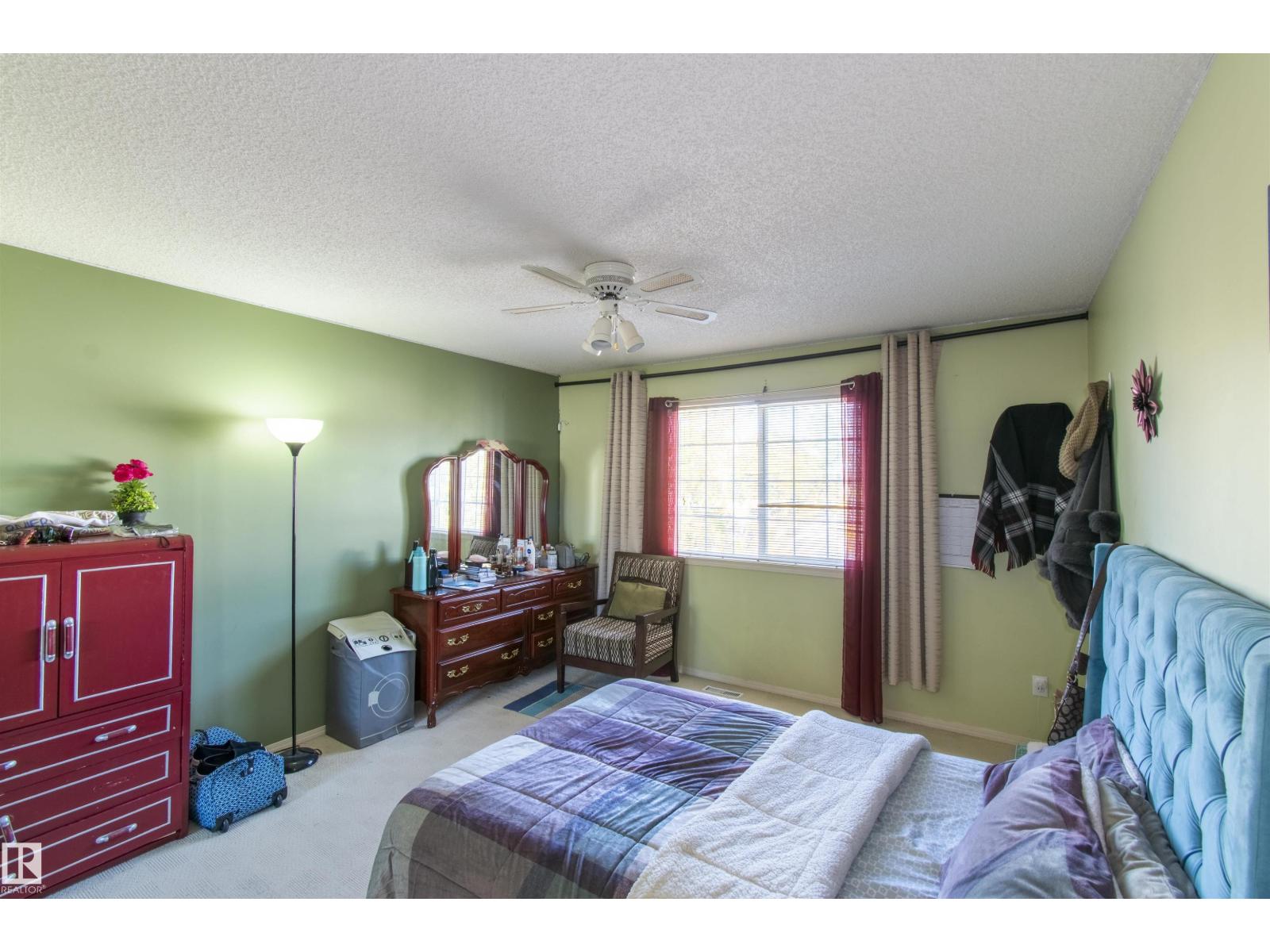 #2 9703 174 ST NW, Edmonton