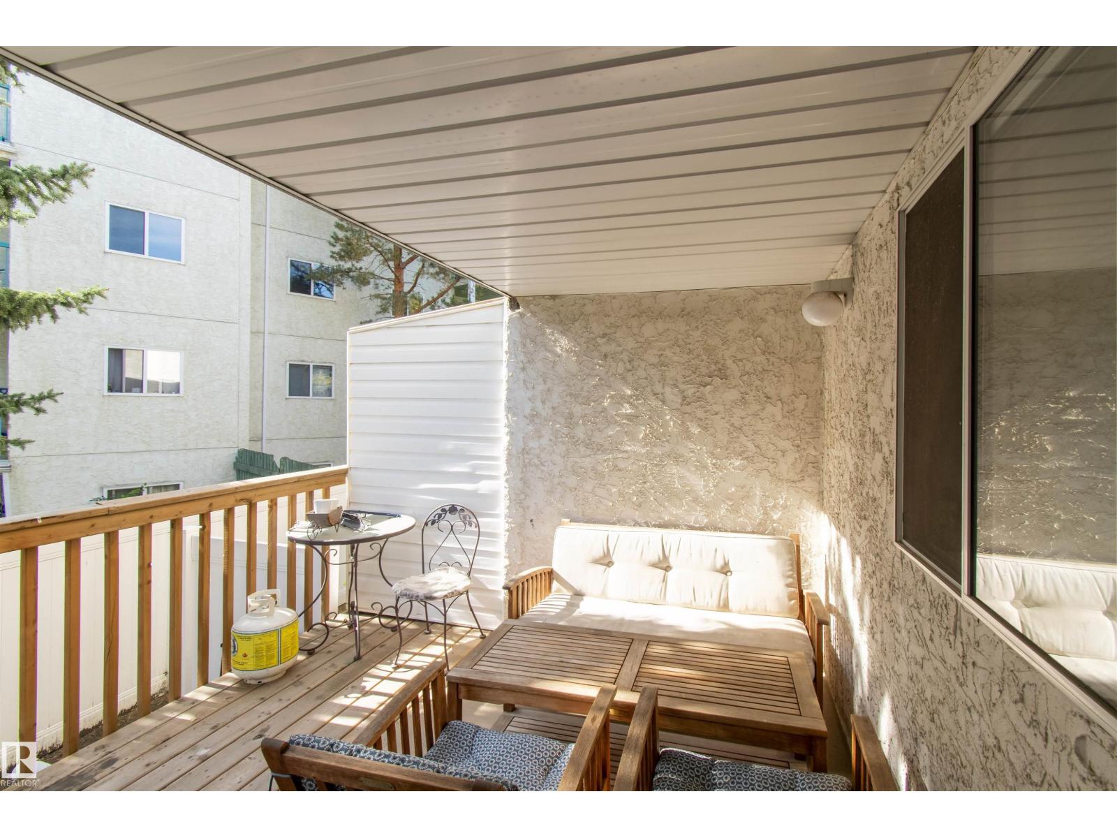 #2 9703 174 ST NW, Edmonton