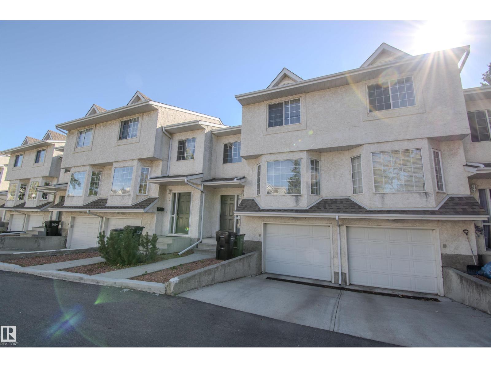 #2 9703 174 ST NW, Edmonton