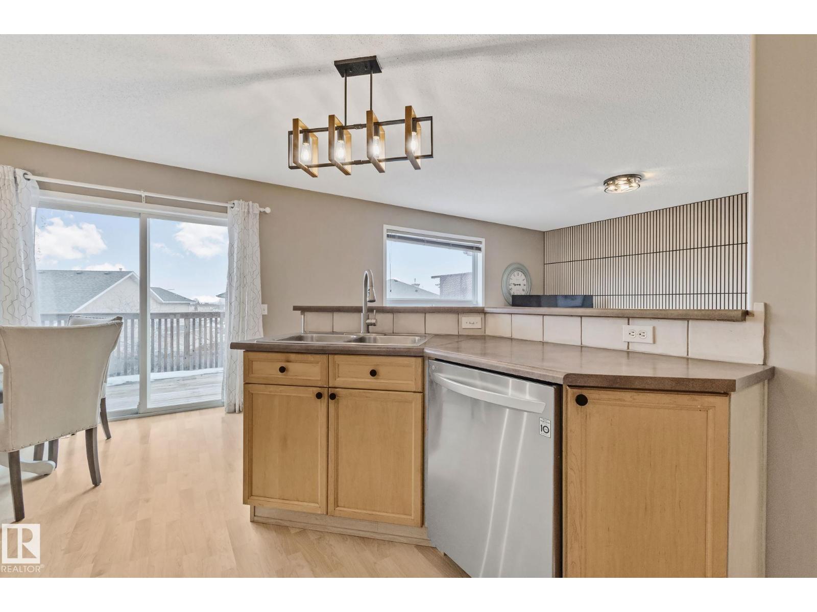 15117 MILLER BV NW, Edmonton