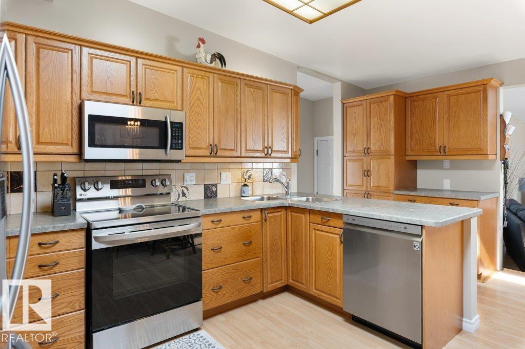 24 GLENWOOD CR, St. Albert