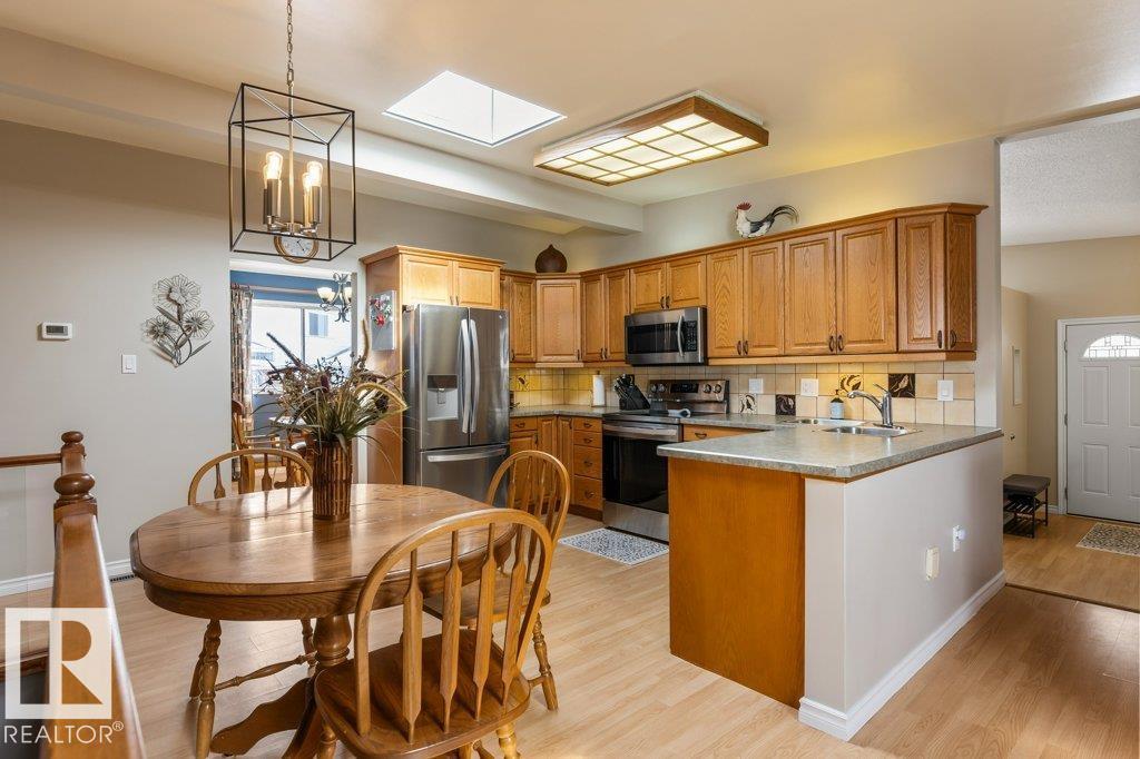 24 GLENWOOD CR, St. Albert