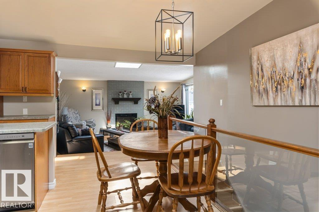 24 GLENWOOD CR, St. Albert