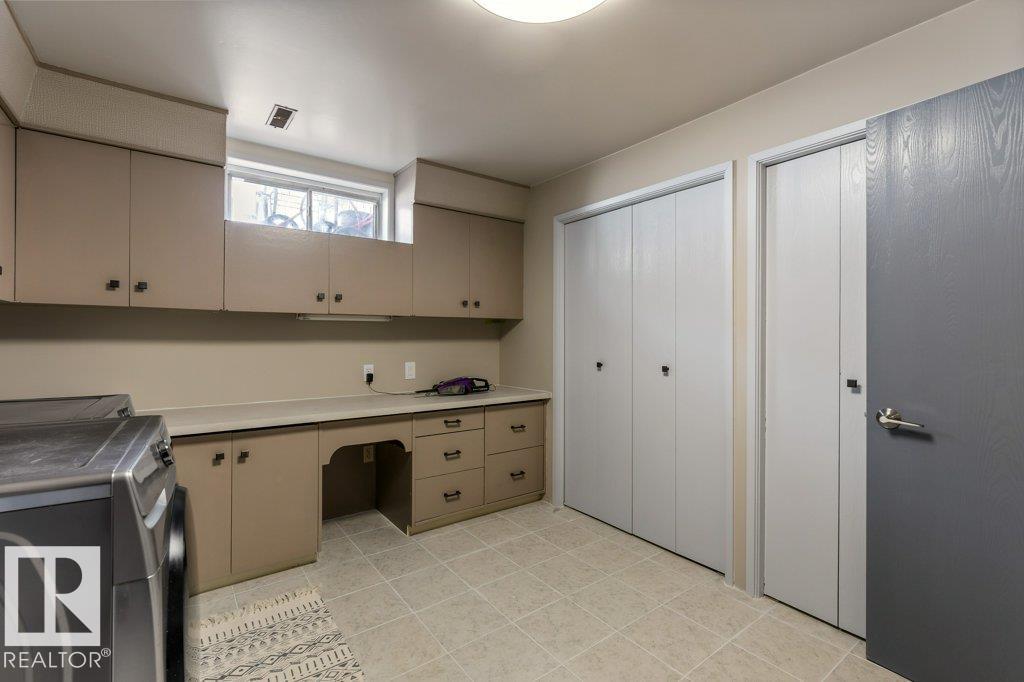 24 GLENWOOD CR, St. Albert