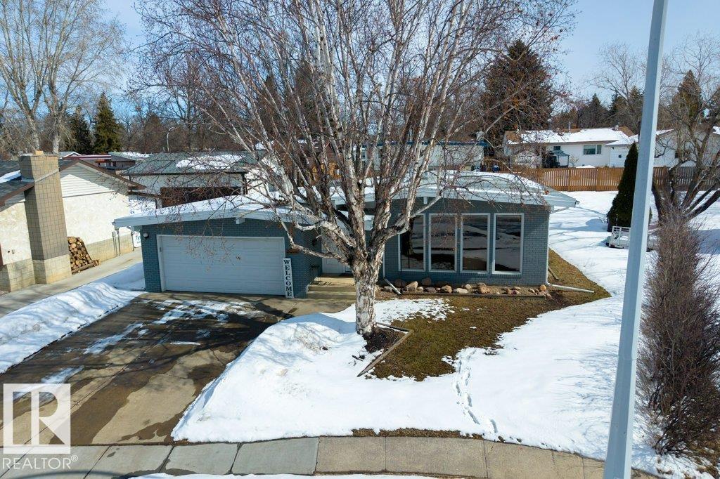 24 GLENWOOD CR, St. Albert
