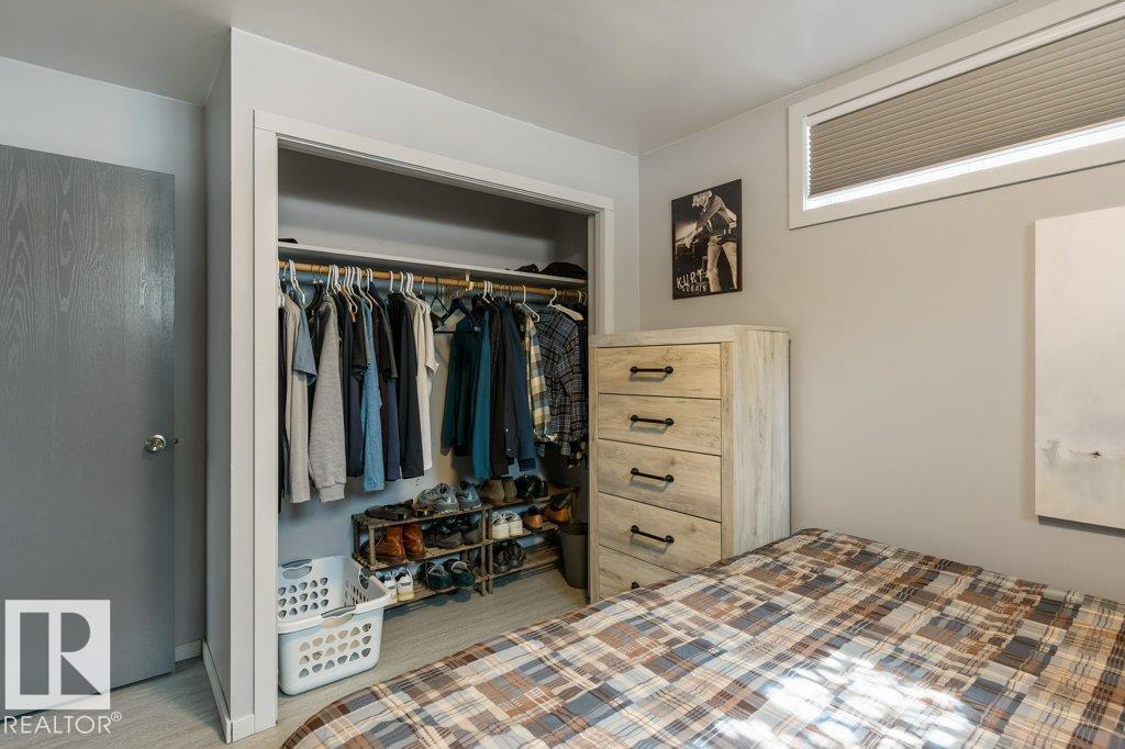 24 GLENWOOD CR, St. Albert