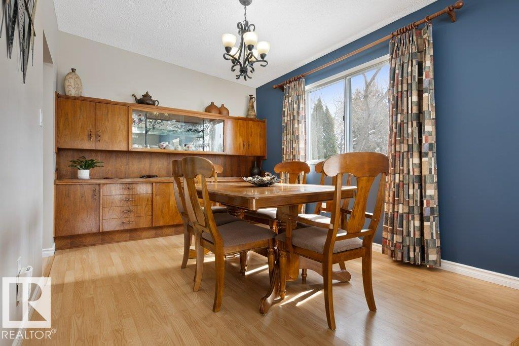 24 GLENWOOD CR, St. Albert