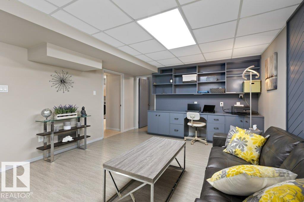 24 GLENWOOD CR, St. Albert