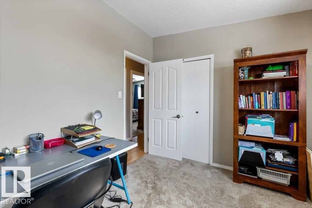 24 GLENWOOD CR, St. Albert