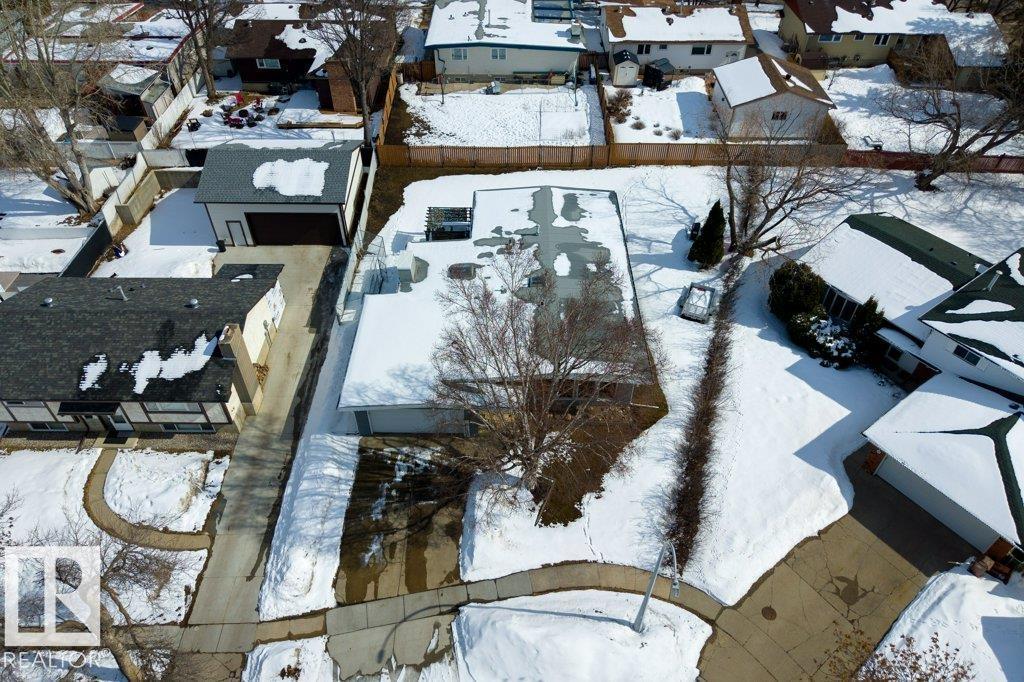 24 GLENWOOD CR, St. Albert