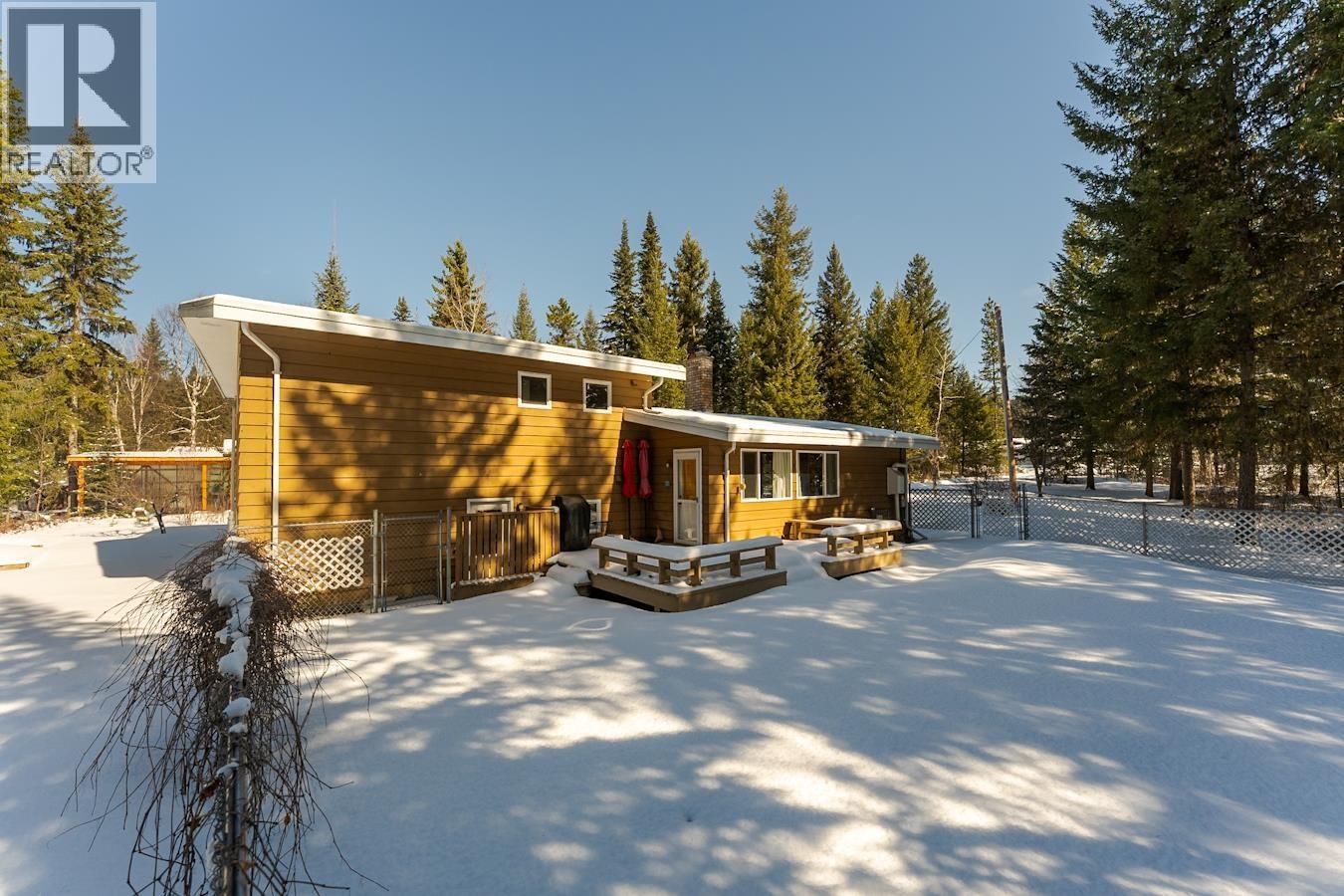 3655 RIVERVIEW ROAD - 40