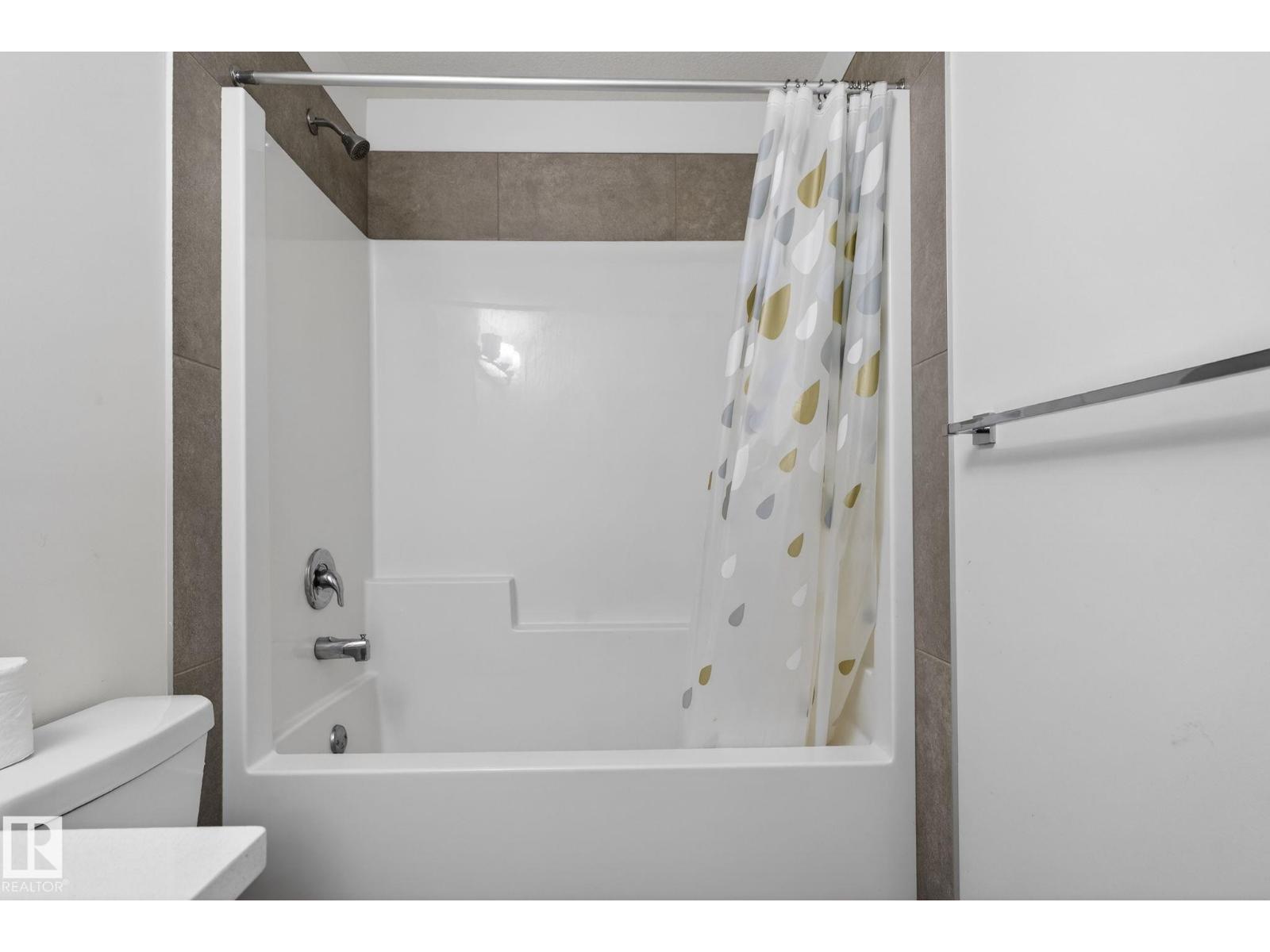 7344 177 AV NW, Edmonton