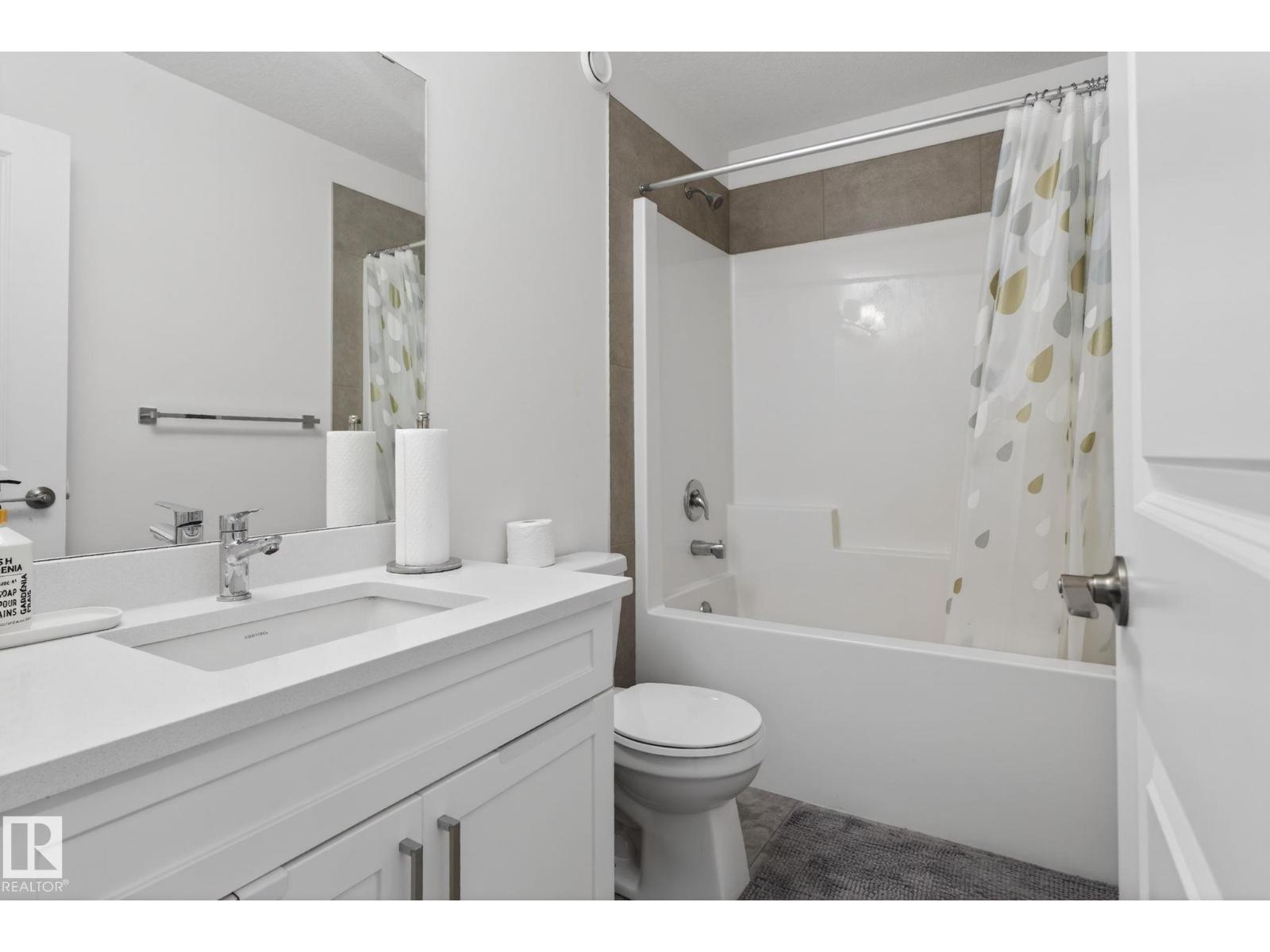 7344 177 AV NW, Edmonton