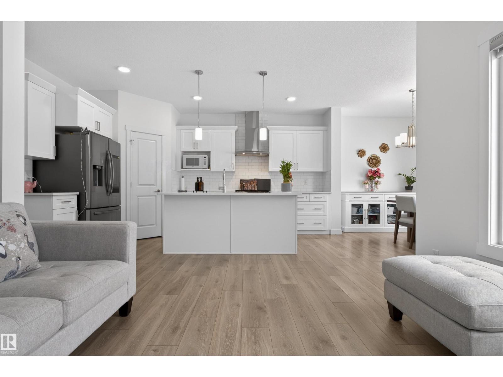 7344 177 AV NW, Edmonton