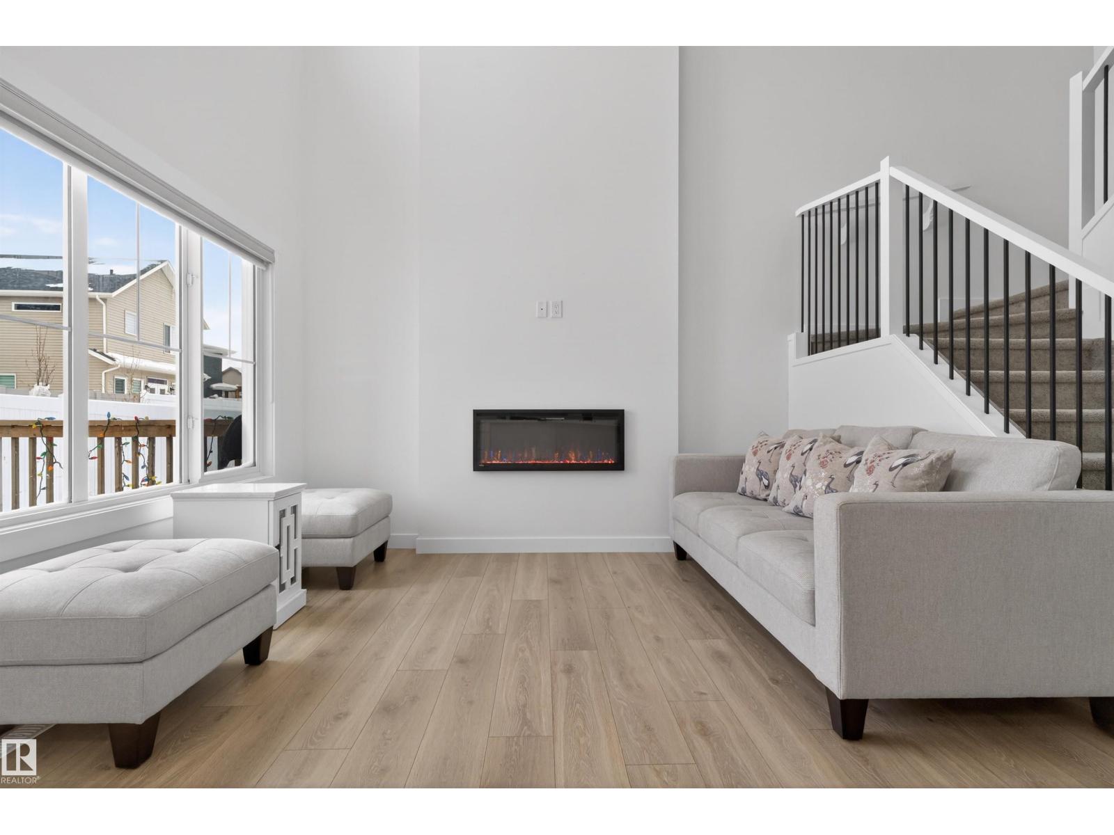 7344 177 AV NW, Edmonton