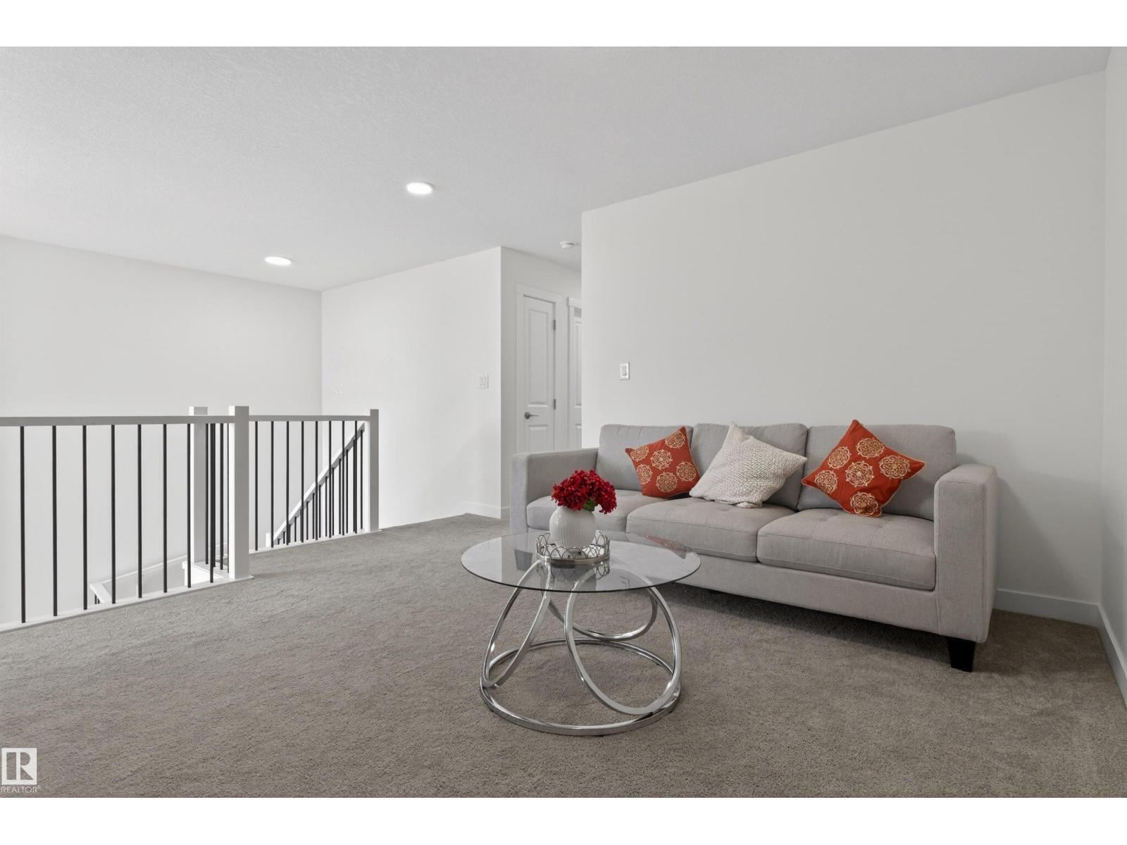 7344 177 AV NW, Edmonton