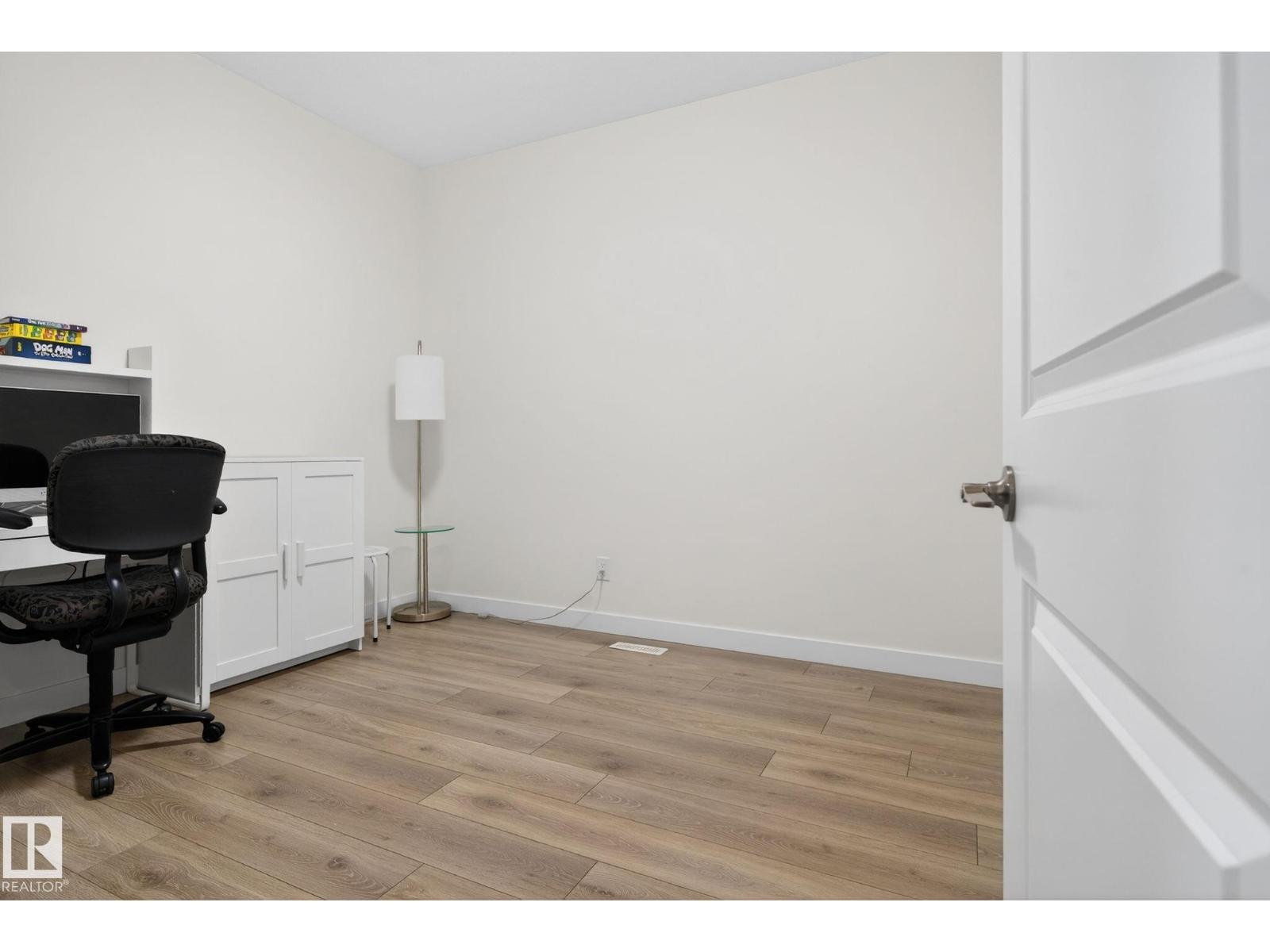 7344 177 AV NW, Edmonton