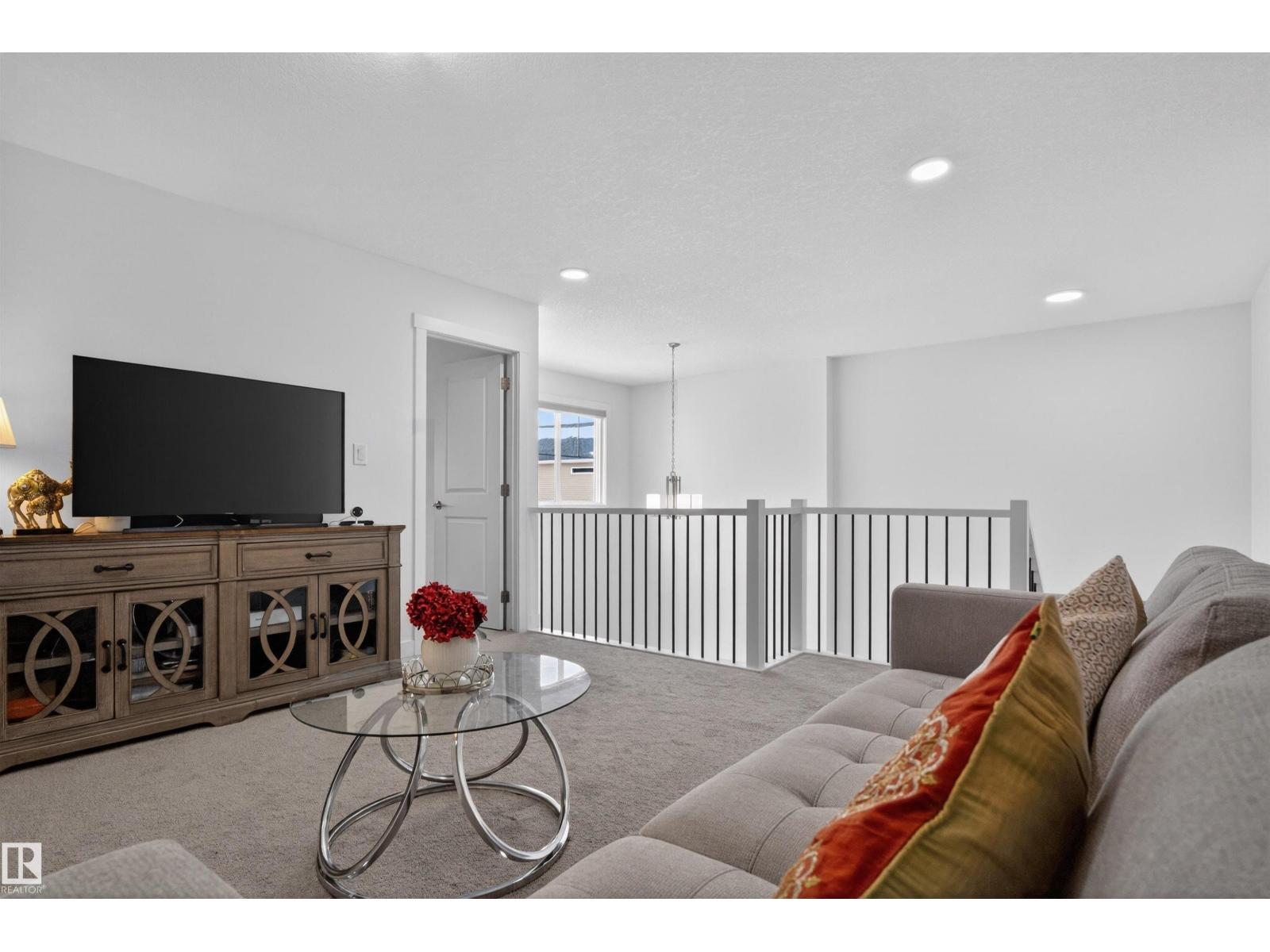 7344 177 AV NW, Edmonton