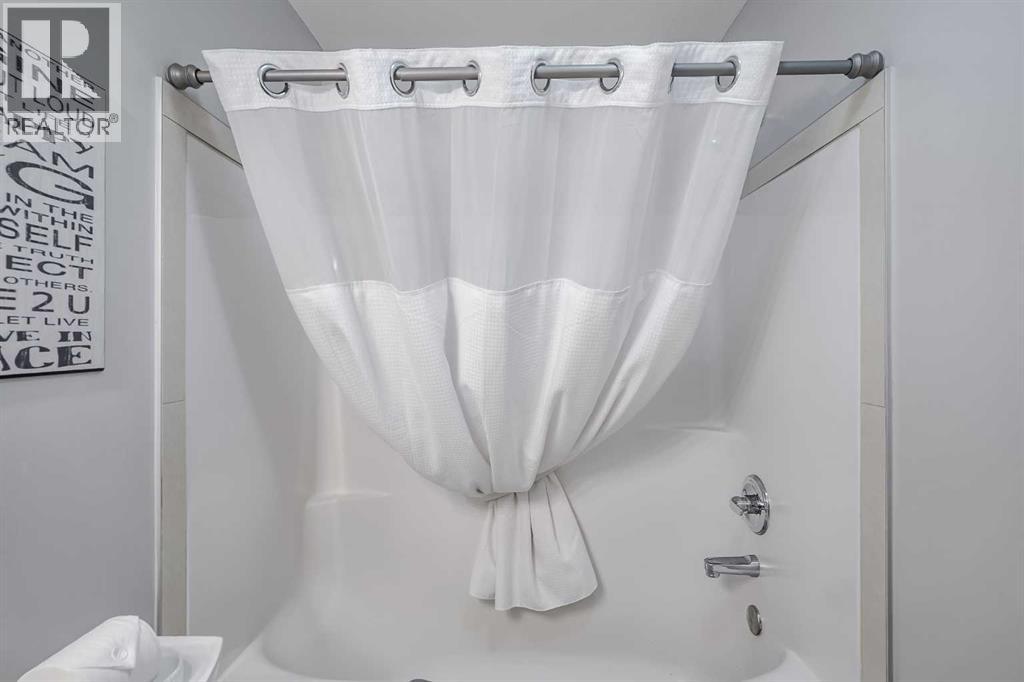 Single Family House for Sale in  Chaparral Ridge Park SE Chaparral Calgary 