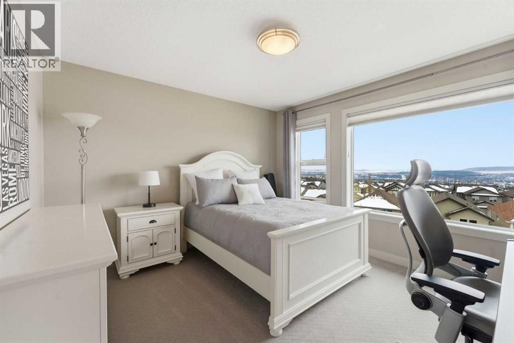 95 Sunset Way, Cochrane