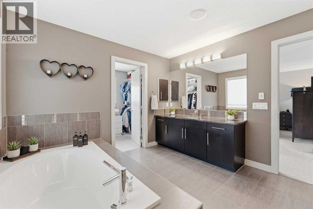 95 Sunset Way, Cochrane