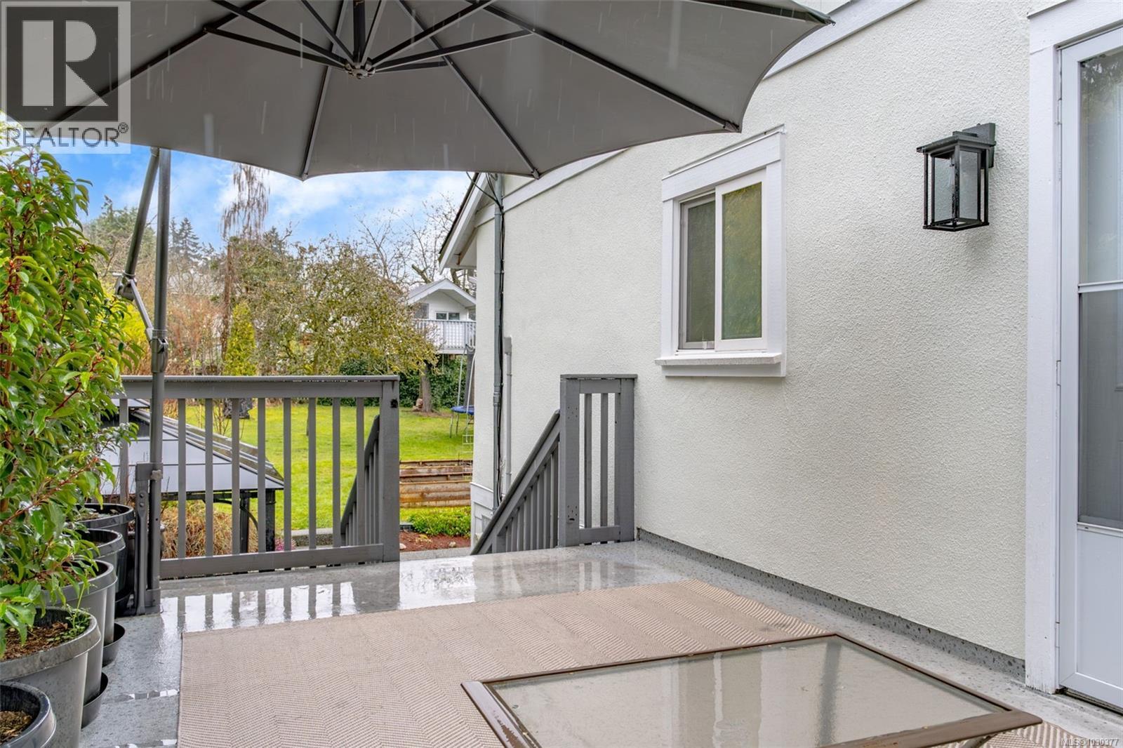 2445 HOLYROOD DR - 66