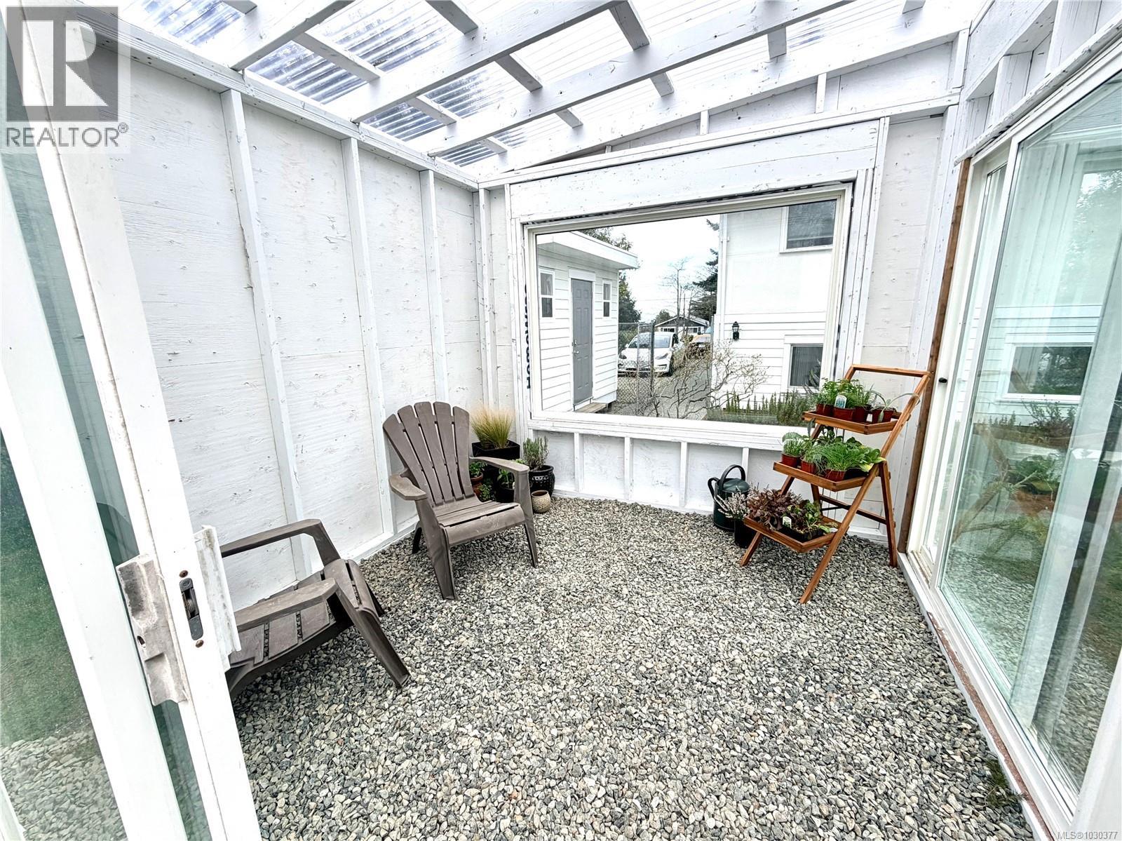 2445 HOLYROOD DR - 75