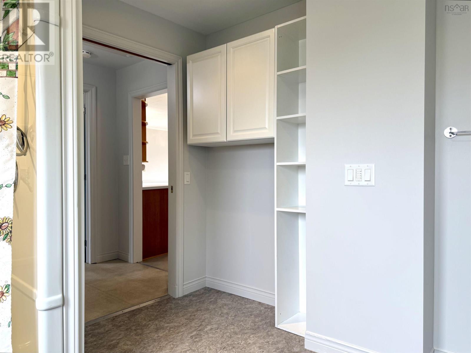 Property 4 of 49 of 8 Standish Street