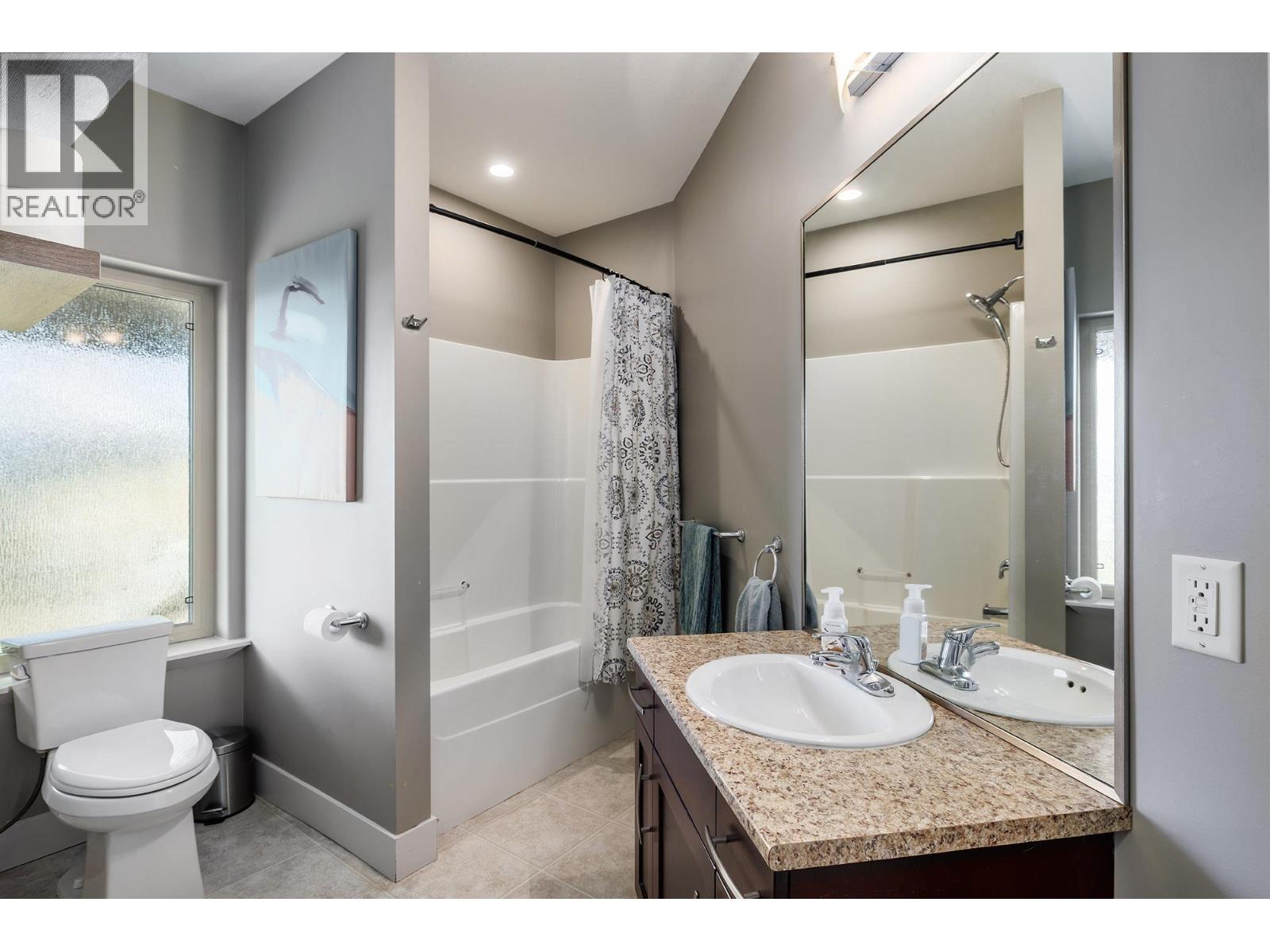 5987 Meldrum Place, Peachland