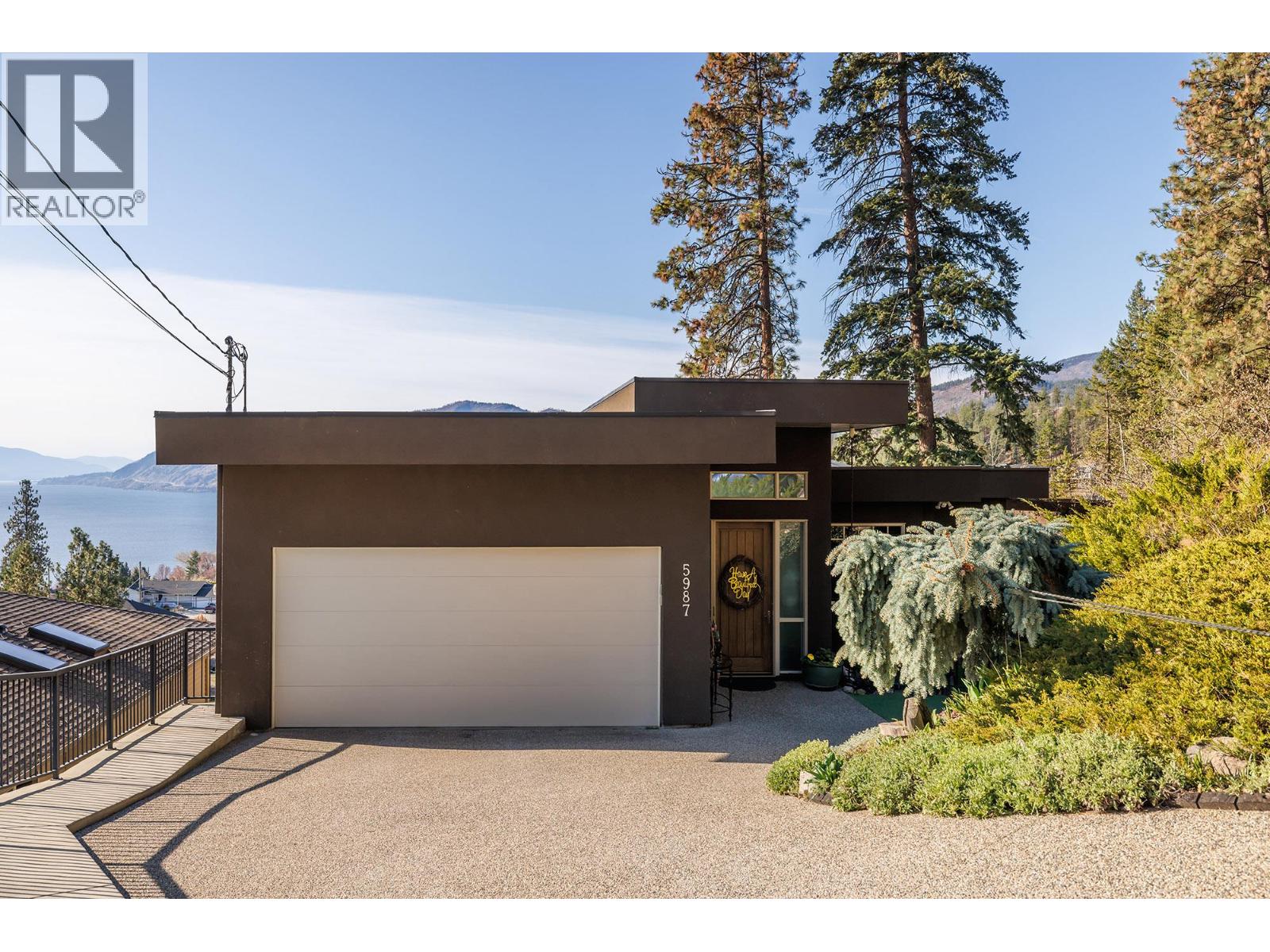 5987 Meldrum Place, Peachland