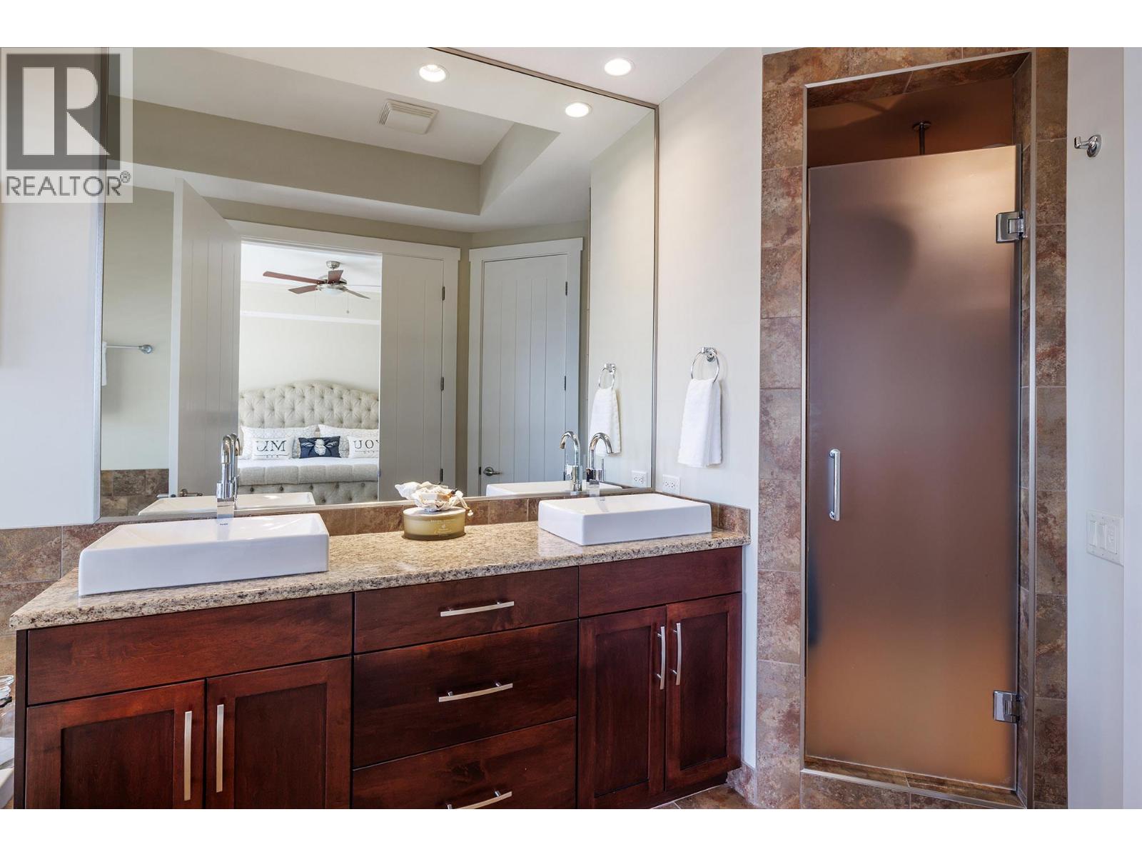 5987 Meldrum Place, Peachland