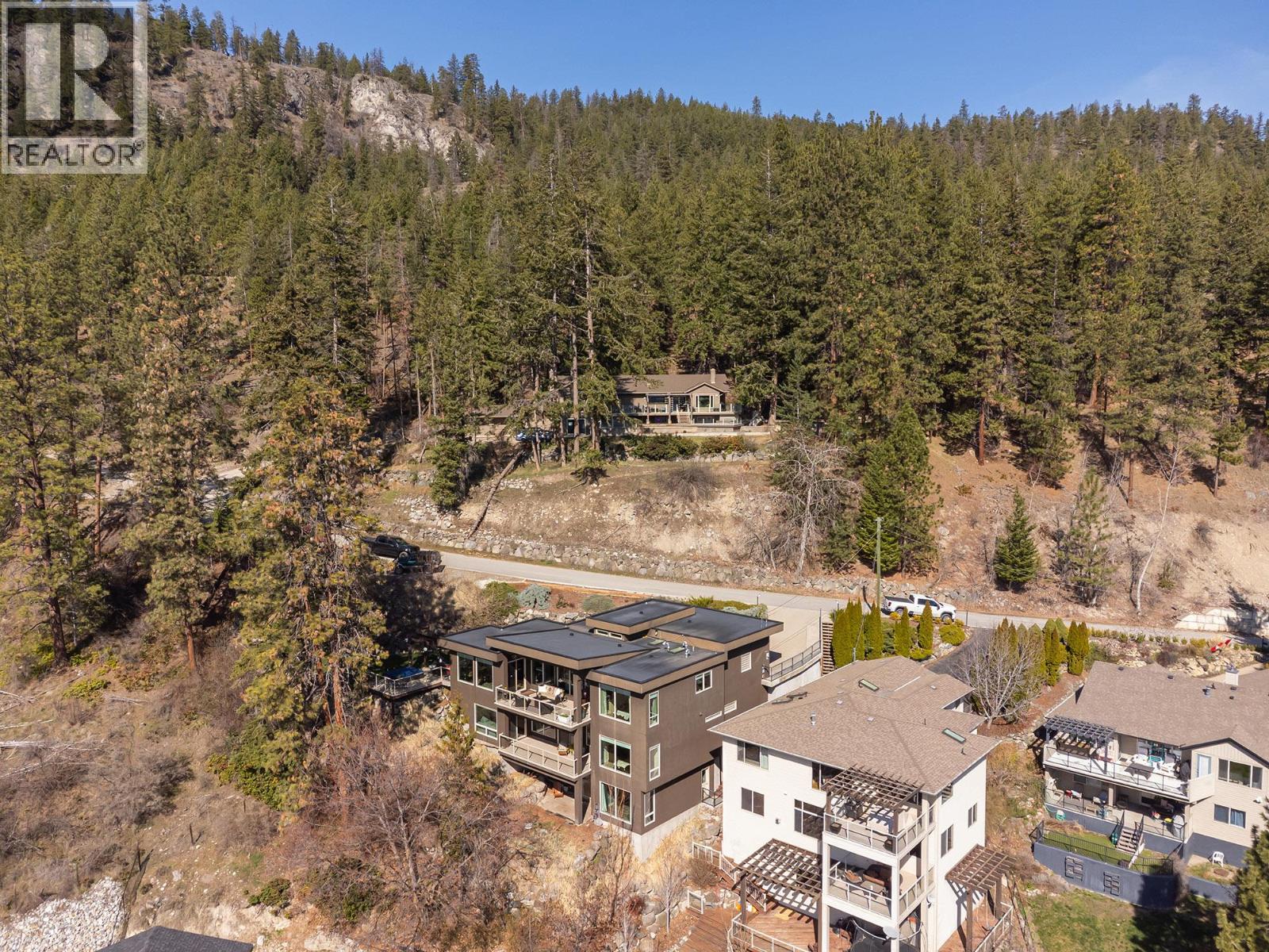 5987 Meldrum Place, Peachland
