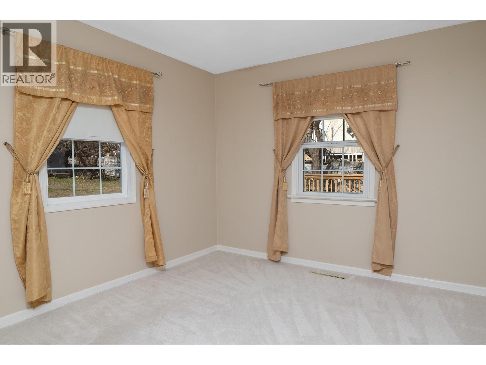  3404 4th Avenue, Castlegar